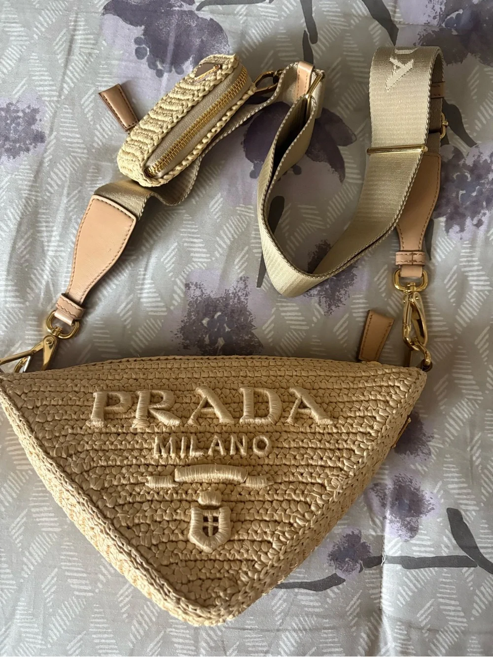 Prada triangle raffia bag - Picture 3 of 8